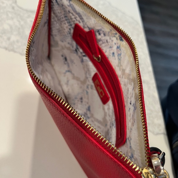 Leather Clutches in red color. Brand new - Picture 3 of 4